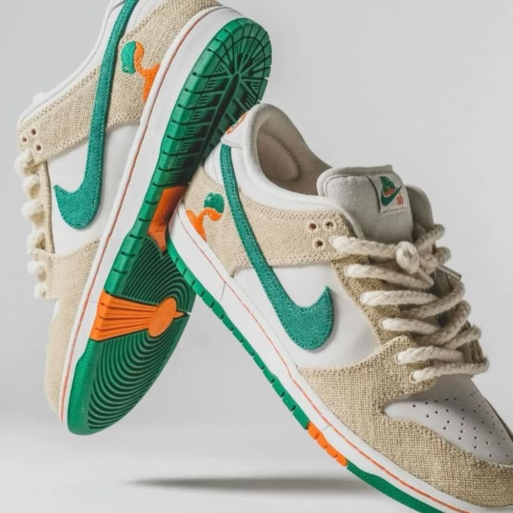 Jarritos SB Dunk Low sneakers