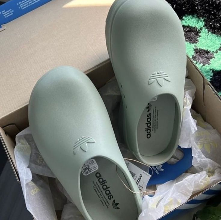 Viral foam walker
