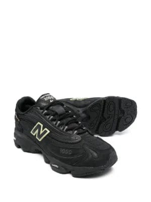 NB All Black 1000