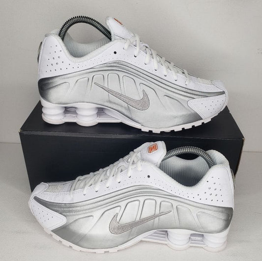 Shox R4 Aesthetic