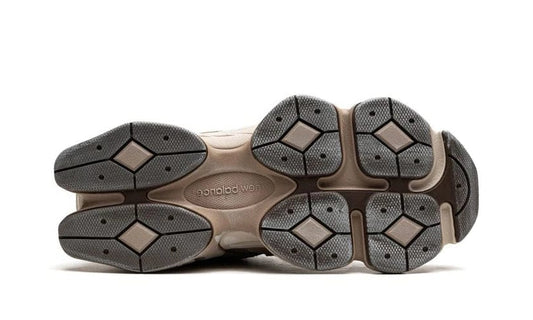 NB 9060 Mushroom Brown